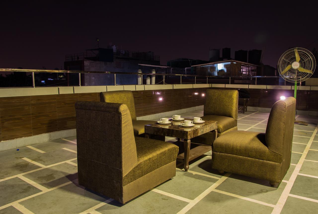 Hotel Pawan Plaza Near Sir Ganga Ram Hospital Delhi  Exterior foto